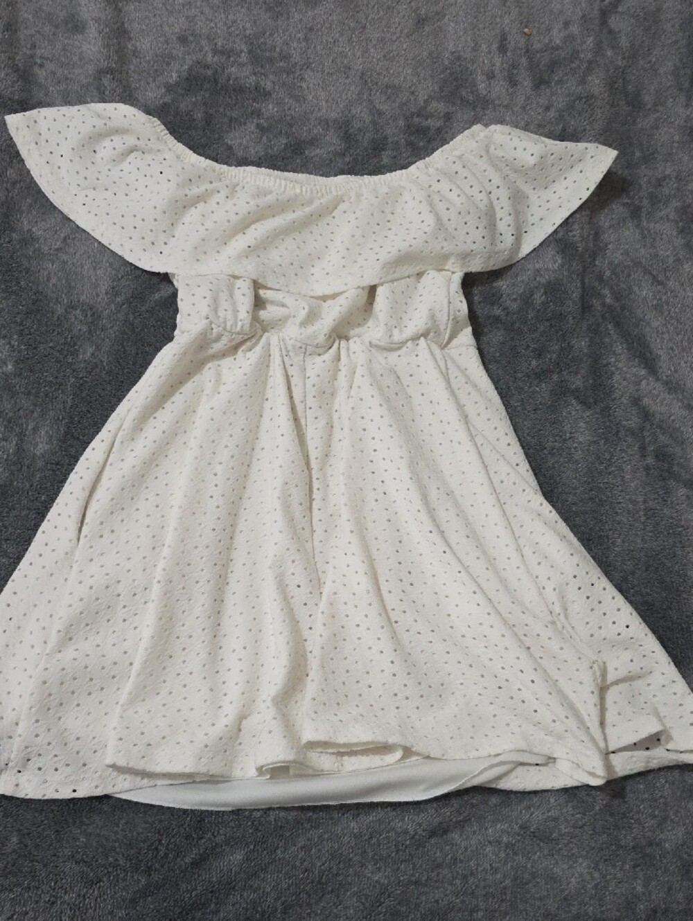 Speechless White Off-Shoulder Ruffle Dress with Button Front - Picture 4 of 7
